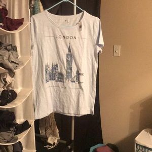 Light blue flowy London GAP tee, never worn